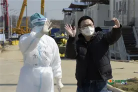 倾听|我有一个心愿：多想看看你的容颜图片