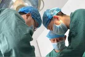 五岁儿童腋下疼痛难忍，到南阳六院一查竟是腋窝淋巴结核！图片