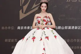 热巴嗑自己的CP？黄景瑜粉丝发文希望她穿某款婚纱，她真的穿了图片