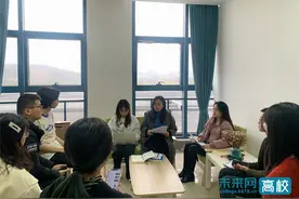 三种语言讲党史 南京邮电大学导员用心培养“小豆芽”图片