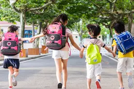 “双减”后开学两周，7位小学生家长现身说法：好像更累了图片