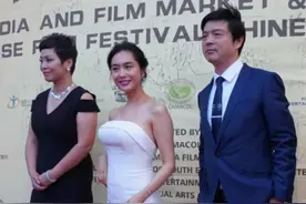 朱茵女儿到底长啥样？唯一正脸照曝光后，网友：翻版“紫霞仙子”图片