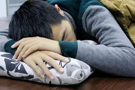 为什么睡觉会做噩梦？如何调理？图片