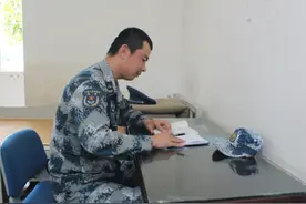 三登阅兵场，他与战车共同走过的十六年！图片