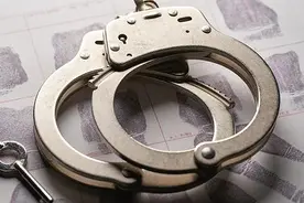 曲婉婷母亲索贿近1亿元被判无期徒刑图片