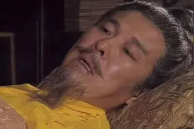 刘备死前，关羽张飞托梦给刘备，为何只有关羽说话，张飞却沉默？图片