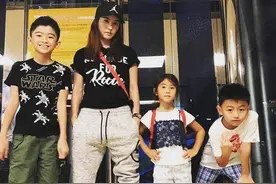 张柏芝晒Lucas近照，高冷范十足，网友：乍一看以为是谢霆锋图片