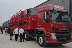 按轴收费后，“子母车”过路费省50%，大车背小车未来可行吗？图片