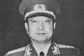 开国大将陈赓在黄埔时，有五位生死之交，这五人最后结局如何？图片