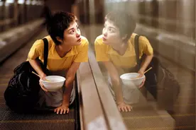 王菲的演艺封神之作，无师自通扮演痴情女，带你重看《重庆森林》图片