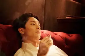 《梅艳芳》遭部分“荣迷”抵制，难怪张国荣的传记片没法拍图片
