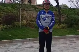 佩服佩服：七十六岁老同学，每日骑行两百里图片