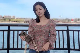 简佰格时尚链条流浪包图片
