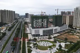 神速！北海城东在建第一高楼已经建到十几层，城东添一新公园图片
