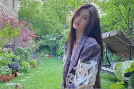 何穗的秘密花园，仙姑的Oversize穿搭不输内衣秀，开启气场模式！图片