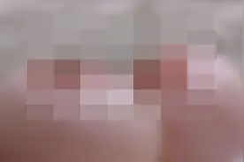 孩子在学校周边买盲盒，竟开出女性隐私部位玩具，家长：不堪入目图片
