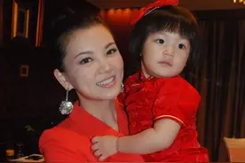 王诗龄再被李湘推上风口浪尖：学不会低调的是父母，惨的却是孩子图片