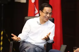 河源首富身家曾力压马化腾，扬言要当世界第一，现发不出10亿工资图片