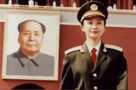 漂亮女保镖一直不嫁人，只因她睡觉时的习惯很特别图片