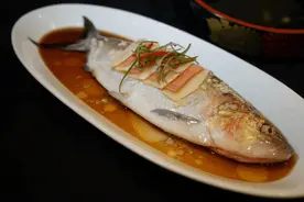 长江边最不容忽视的美食之城，河豚正肥美！图片