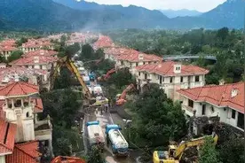 陕西原户县秦岭办主任违规同意建40套别墅，一审获刑三年多视频封面