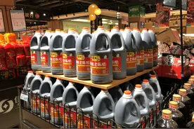 买醋不用看牌子，认准瓶身上4个地方，都是好醋图片