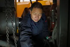 军旅人生 | ​兵王谭光祥：身怀绝技的“金牌导弹吊装手”图片