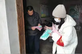 白泽湖乡龙华村杨琳：昔为贫困户 今为扶贫人图片