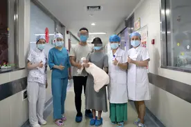 25周超早产，体重1斤半迷你小宝终于平安出院了图片