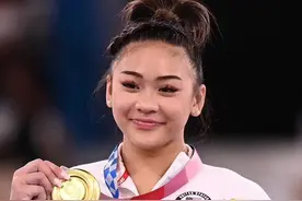 一夜封神！17岁亚裔姑娘东京夺冠！背后故事感动美国图片