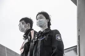 默哀的三分钟里......图片
