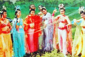 《西游记》中八戒的藩篱：女妖精，吃我一钉耙图片