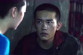 小鲜肉开始兴起硬汉风！黄子韬一身腹肌，张艺兴千玺接硬汉角色图片