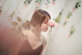 故事：五年契约婚姻结束，她大着肚子离开，一年后总裁前夫倒追来图片