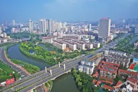 江苏这个三线城市，发展迅猛，网友：房价太离谱图片