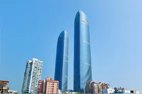 厦门地标大楼：观景台180元门票却令人失望多多，果然是小资城市图片