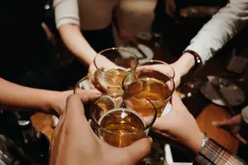 喝酒之后老是拉肚子？说明什么问题呢？医生告诉您，不妨了解一下图片