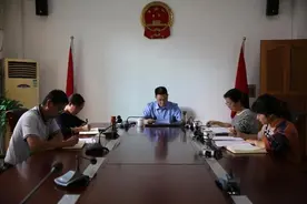党风廉政“面对面”，述职点评“一对一”图片