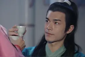 李小璐夜宿，王宝强被绿，影视剧里的“神预言”也是很玄妙了图片