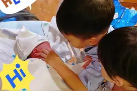 胡杏儿顺产8磅胖小子，分娩过程很辛苦不会再生，仨子皆是高颜值图片