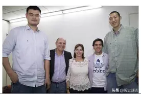 中国第一女巨人：14岁就比姚明还高，遗体被保留38年不火化图片