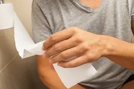 刚吃完饭就想排便？别以为是“直肠子”，有可能是疾病的信号图片