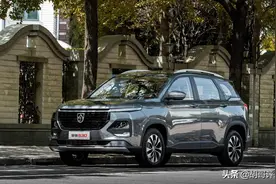 国货之光，出口全球，一车4标，宝骏530是怎样一款宝藏国产车图片