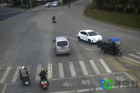 真上头！7岁男孩闻汽油，中毒昏迷……交警紧急护送就医图片