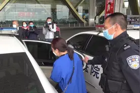 限高人员购票乘机多次得逞 一朝被拦罚款3万图片