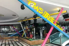 线下KTV被说服务落后，娱乐产品单一，有老板要打造综合性室内娱乐场所图片