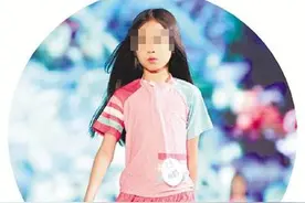 11岁女孩患糖尿病3年，每天分4次测血糖并打胰岛素，最终扎到手抖图片