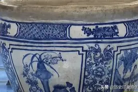 男子带大缸去鉴宝，97年花1.2亿收购所得，专家笑称：单位得改改图片