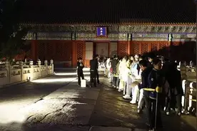 你知道的可能全是假的《清明上河图》图片