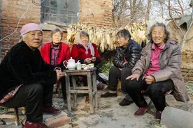 农村俗语“不怕有蛇进家门，就怕香椿过于房”，啥意思？图片